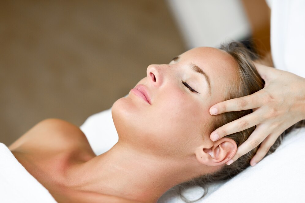 young-woman-receiving-head-massage-spa-center_1139-1132.jpg young-woman-receiving-head-massage-spa-center_1139-1132.jpg