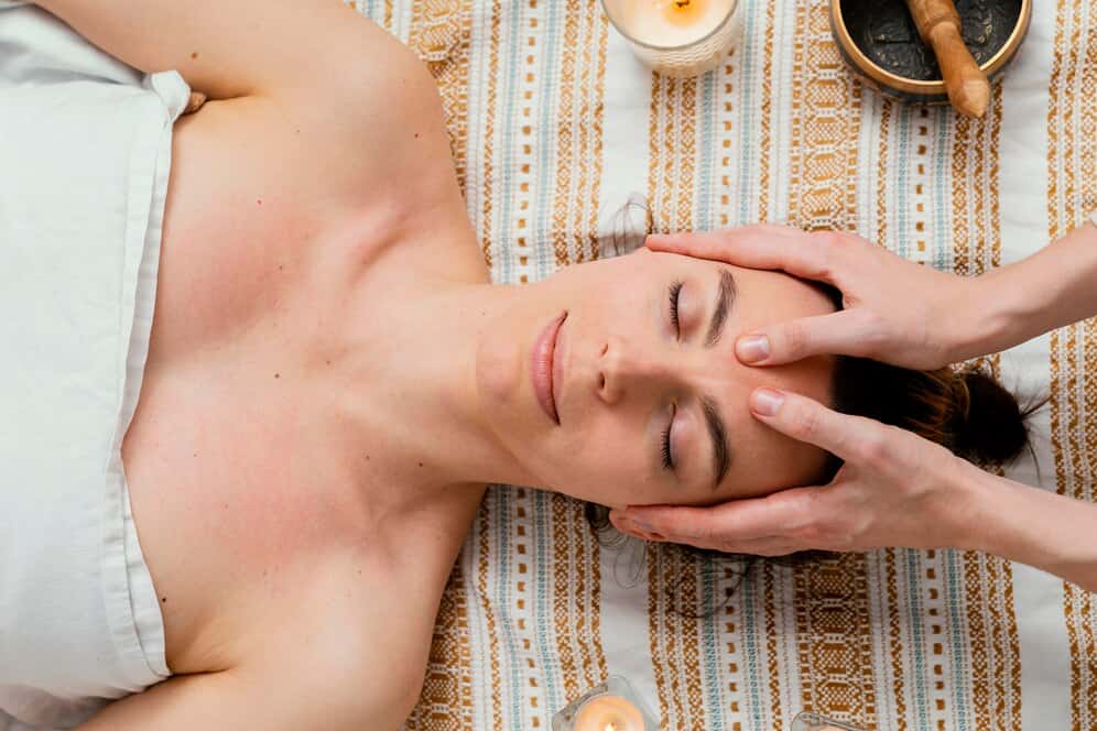 close-up-therapist-massaging-forehead_23-2148882188.jpg close-up-therapist-massaging-forehead_23-2148882188.jpg