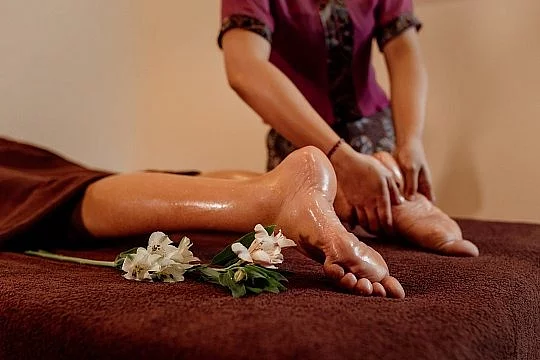Подарочный сертификат на 8 марта на тайский фут-массаж